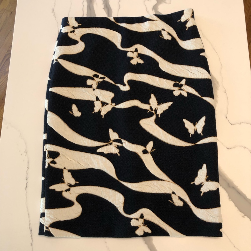 Ann Taylor Navy(Maybe Black) & Cream Butterfly Quilted Pencil Skirt Size 8